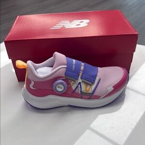 NEW Girls Sz4 New Balance Girls Dynasoft Reveal v4 BOA Sneakers (with box)